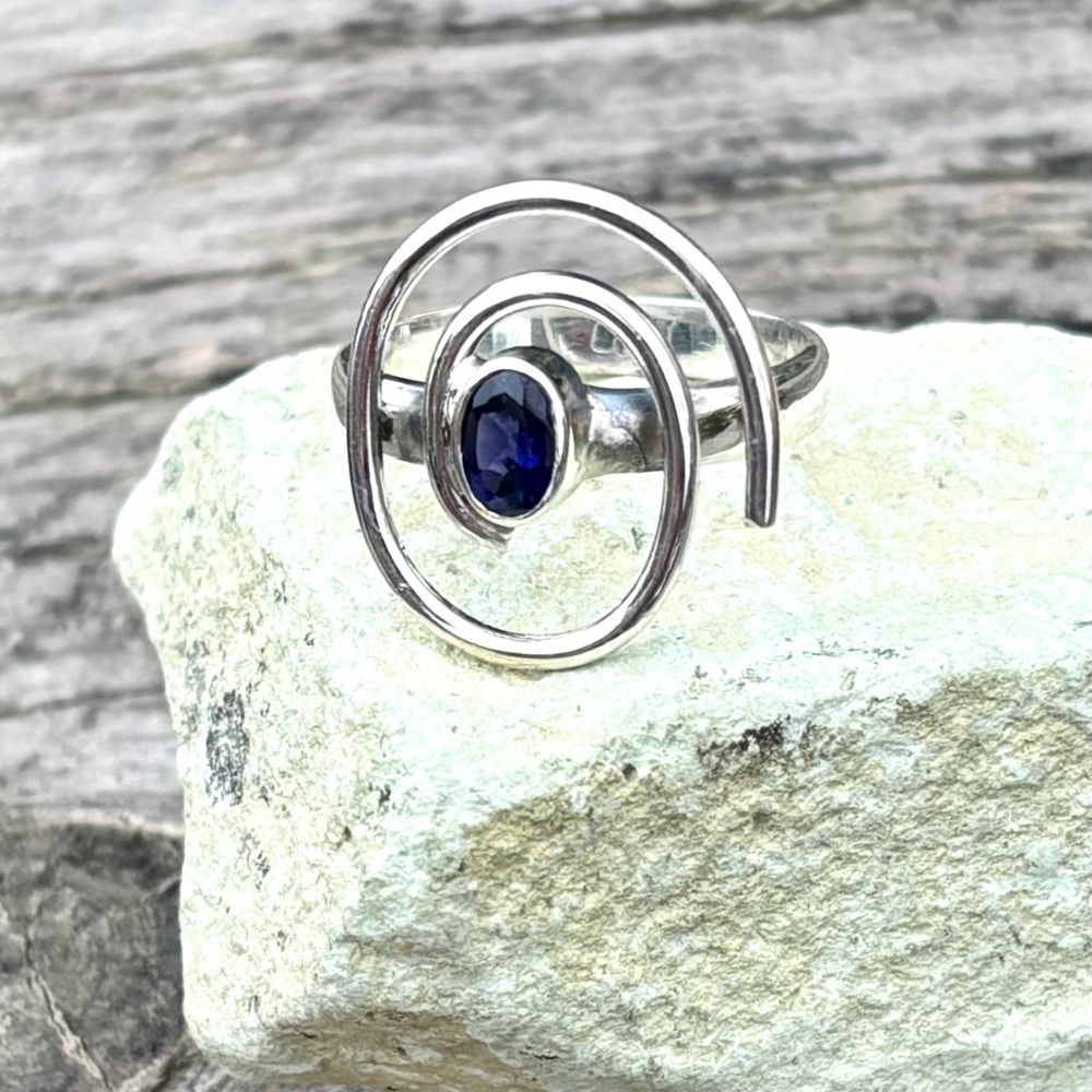 Iolite Ring - image 6